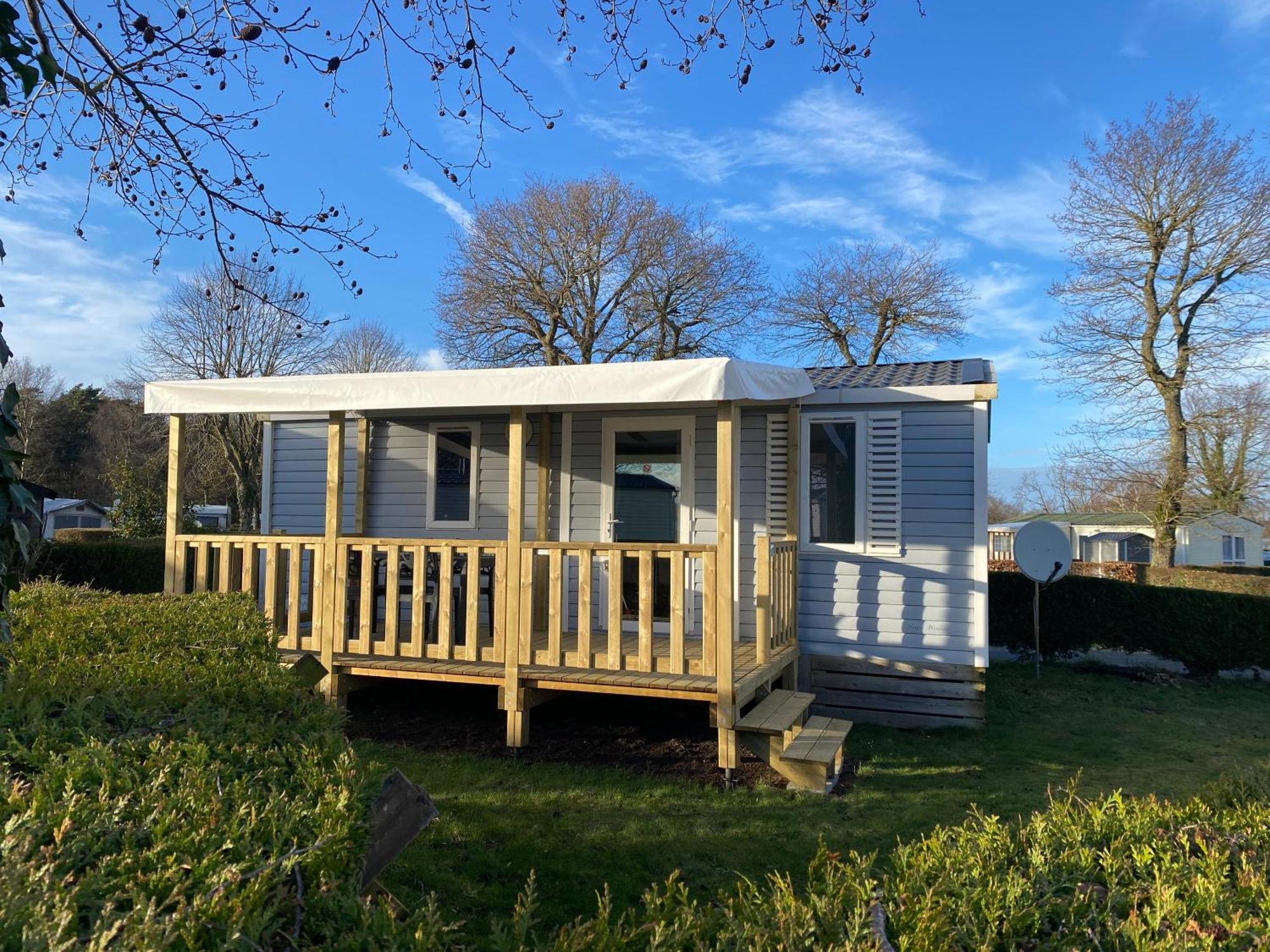 Camping Les Falaises De Toussaint Exterior foto